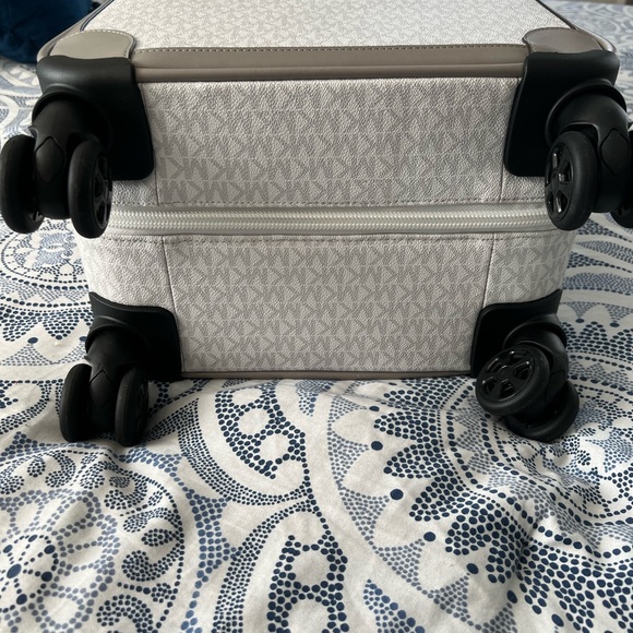 Michael Kors Rolling Luggage Suitcase - Picture 4 of 12